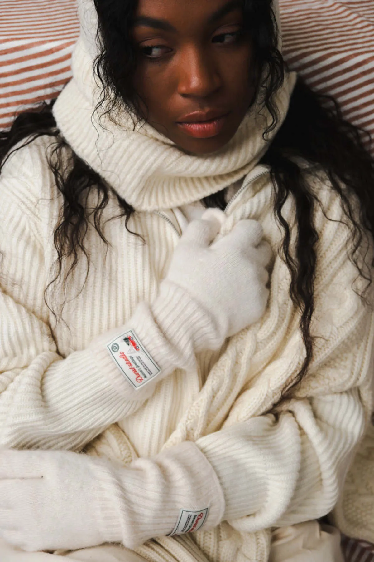 ESSENTIAL KNITTED GLOVES - IVORY